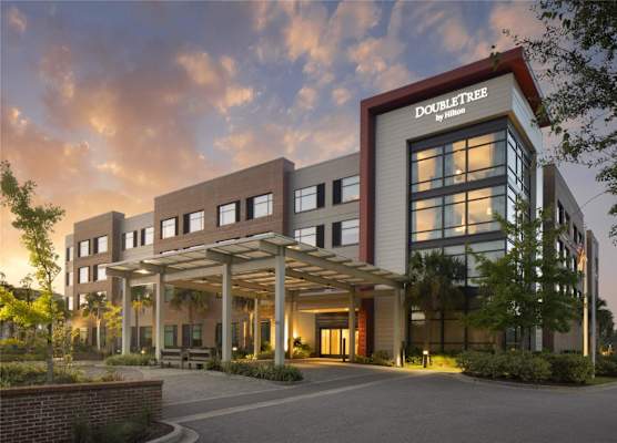 DoubleTree by Hilton Charleston Riverview 1