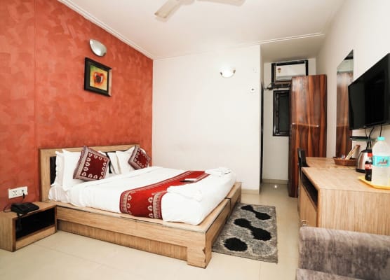 Hotel Om Paradise Near IGI Delhi Airport 1