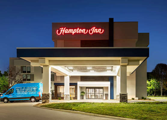 Hampton Inn Kansas City Airport 1