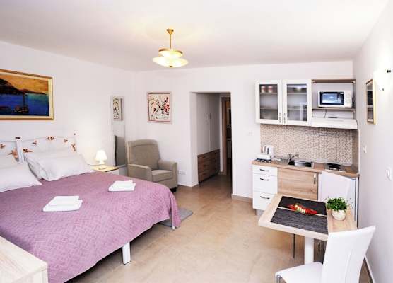 Nika Family Apartments 1