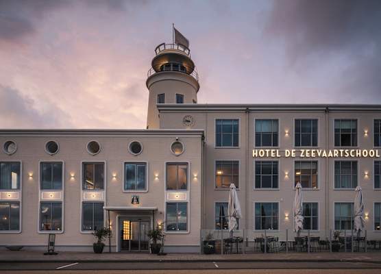 Hotel De Zeevaartschool 1