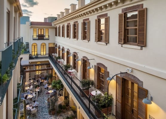Ecole St. Pierre Hotel 1