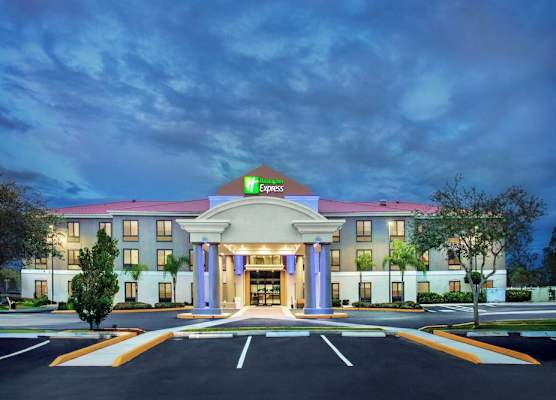 Holiday Inn Express & Suites SEBRING by IHG 1
