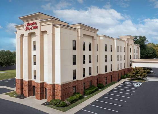Hampton Inn & Suites-Knoxville/North I-75 1
