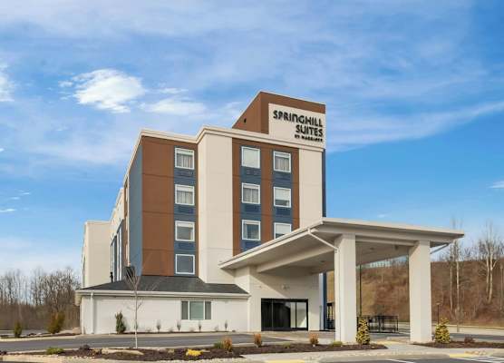 Springhill Suites Pittsburgh Airport 1