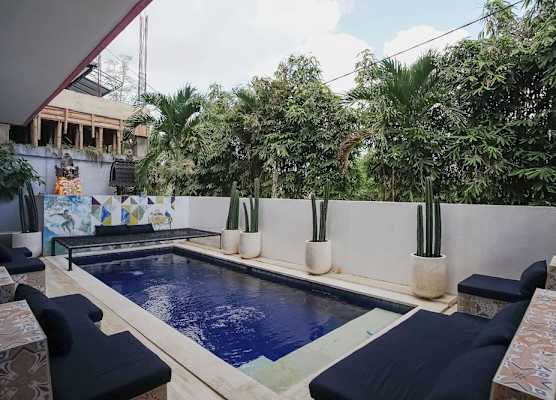 Margarita Surf Hostel Canggu 1