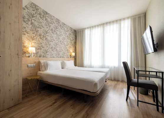 Hotel Avenida Gran Vía 1