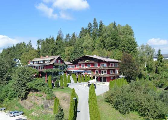 Landidyll-Hotel Nudelbacher 1