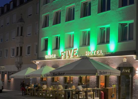 Hotel FIVE 1