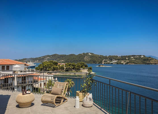 The Rock Suites 1