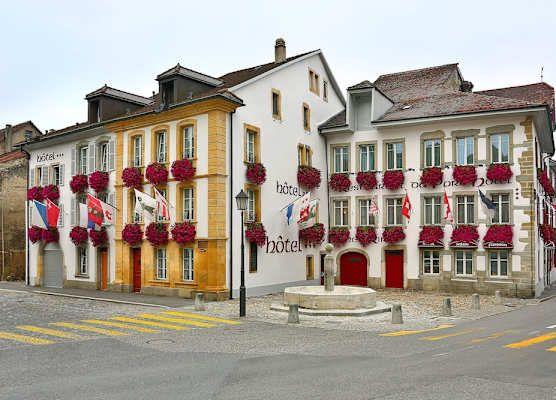 Hôtel du Port - Free Parking - Breakfast included 1