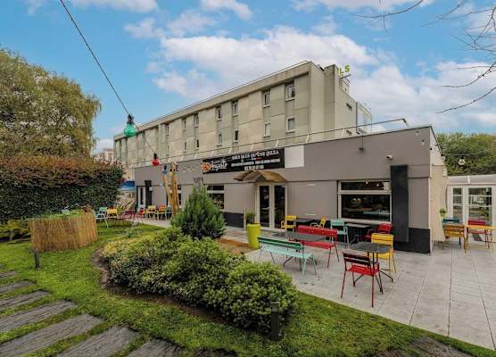 B&B HOTEL Lille Villeneuve d'Ascq Hôtel de Ville 1