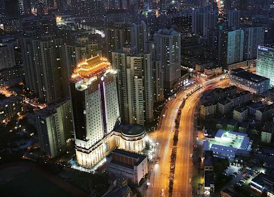 Courtyard By Marriott Shanghai Xujiahui 1