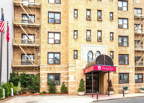 Ramada by Wyndham Jersey City 1