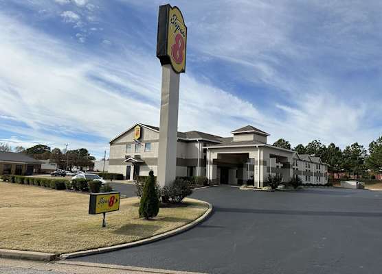 Super 8 by Wyndham Hernando 1