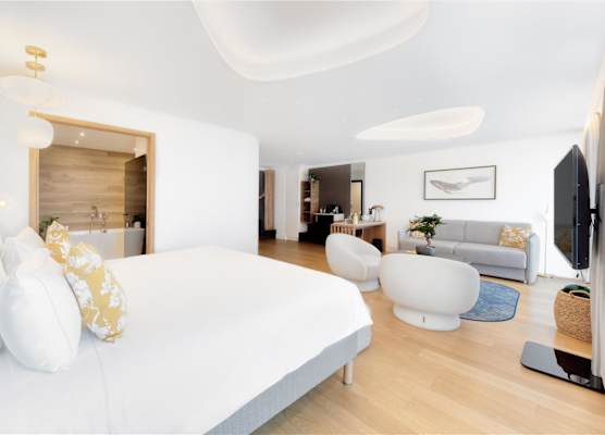GOLDEN TULIP LYON OUEST TECHLID Hotel & Spa 1