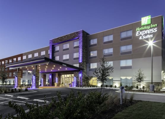 Holiday Inn Express & Suites WILMINGTON WEST - MEDICAL PARK by IHG 1