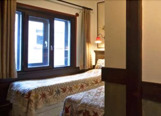 Hotel Empress Zoe 1
