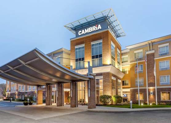 Cambria Hotel Akron - Canton Airport 1