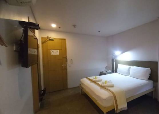 1010 Hotel 1