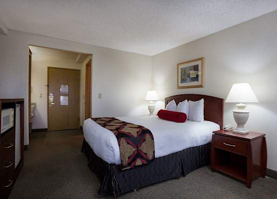 SHILO INN & SUITES TACOMA 1