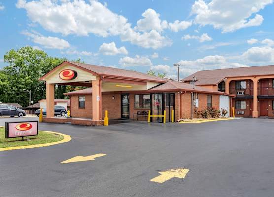Econo Lodge Nashville North 1