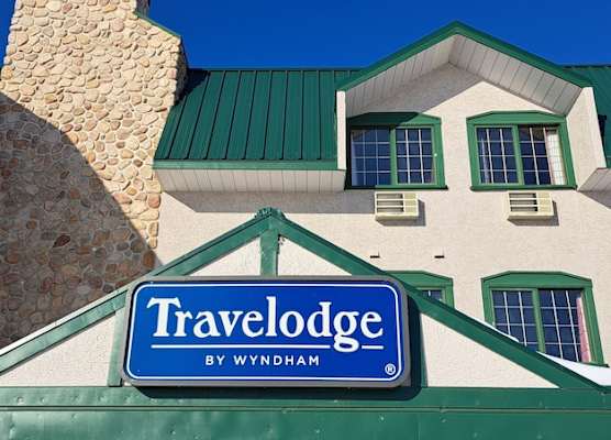 Travelodge by Wyndham Lacombe 1