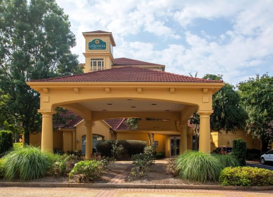 La Quinta by Wyndham Charlotte Airport South 1