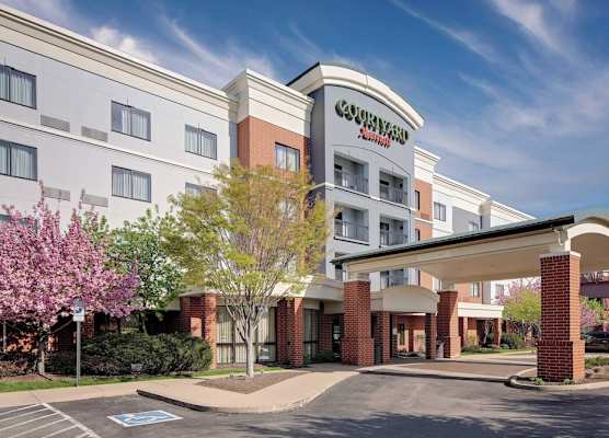 Courtyard by Marriott Pittsburgh West Homestead Waterfront 1