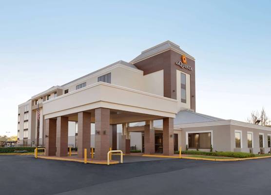 La Quinta inn & suites by Wyndham Dothan 1
