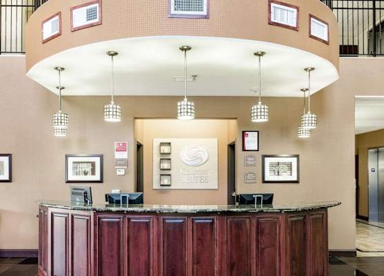 Comfort Suites Topeka Northwest 1