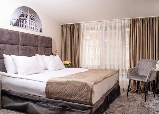 Median Hotel, City Center Yerevan 1