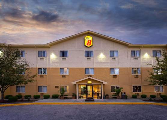 Super 8 by Wyndham Cromwell/Middletown 1