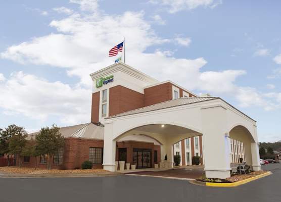 Holiday Inn Express FREDERICKSBURG SOUTHPOINT by IHG 1