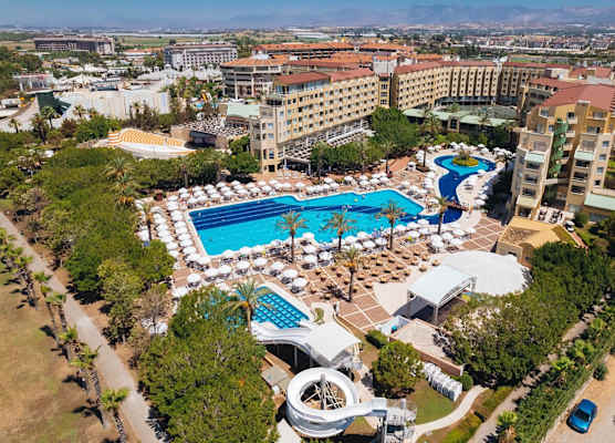 Selectum Family Resort Side 1