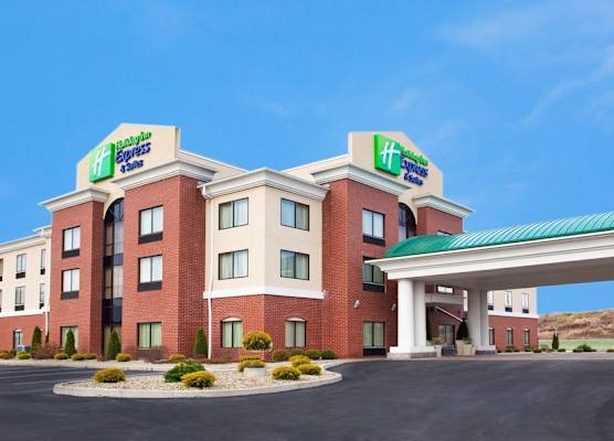 Holiday Inn Express & Suites FRANKLIN - OIL CITY by IHG 1