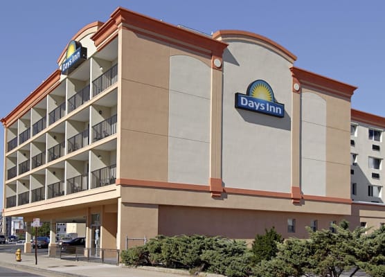 Days Inn by Wyndham Atlantic City Beachblock 1
