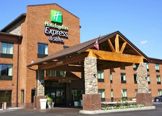 Holiday Inn Express & Suites DONEGAL by IHG 1