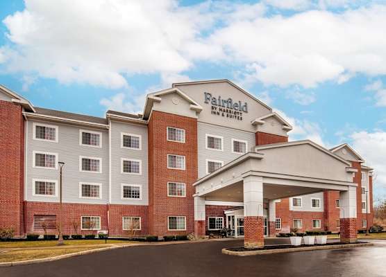 Fairfield Inn & Suites by Marriott Saratoga Malta 1