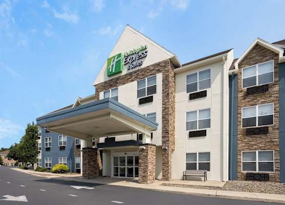 Holiday Inn Express & Suites WYOMISSING by IHG 1