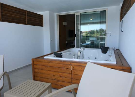 Sunthalia Hotels & Resorts Ultra All Inclusive Adults Only Party Hotel 1