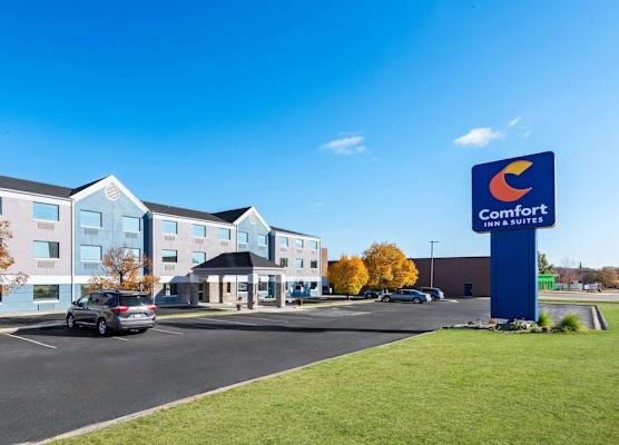 Comfort Inn & Suites Mason City - Clear Lake 1