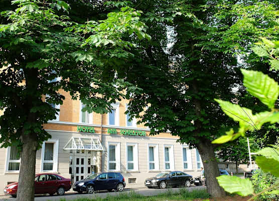 Hotel am Schelztor 1