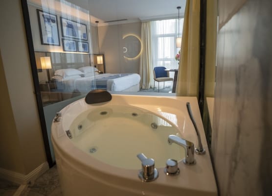 Prime Al Corniche Hotel 1