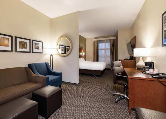 Comfort Suites Troy-I75 1