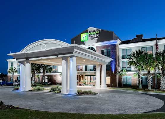 Holiday Inn Express & Suites FLORENCE I-95 & I-20 CIVIC CTR by IHG 1