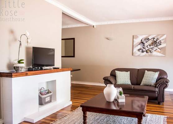 Little Rose Guesthouse & Self-Catering 1