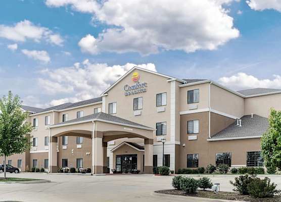 Comfort Inn & Suites Lawrence - University Area 1