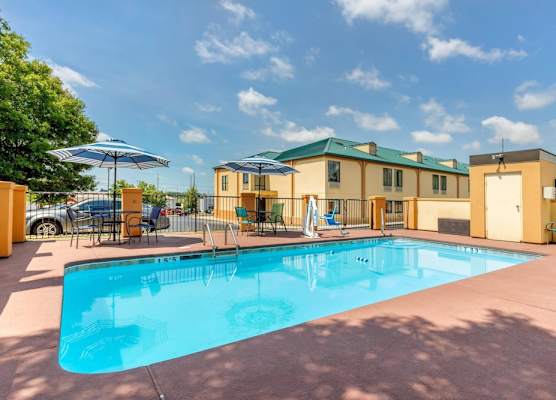 Quality Inn Auburn Campus Area I-85 1