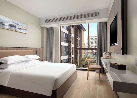 Days Inn by Wyndham Yangzhou Guangling 1